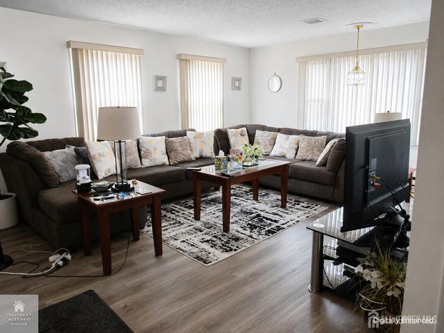 572 Westport Lane N, Monroe, NJ 08831