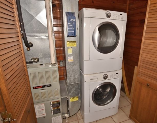 9316 Lakewood Drive NE, Mineral City, OH 44656