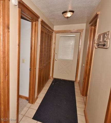 9316 Lakewood Drive NE, Mineral City, OH 44656