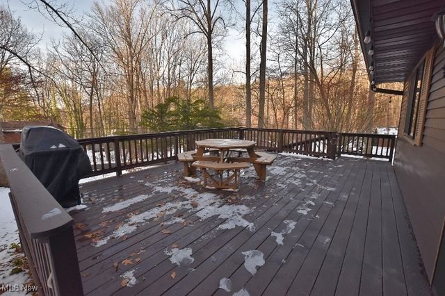 9316 Lakewood Drive NE, Mineral City, OH 44656