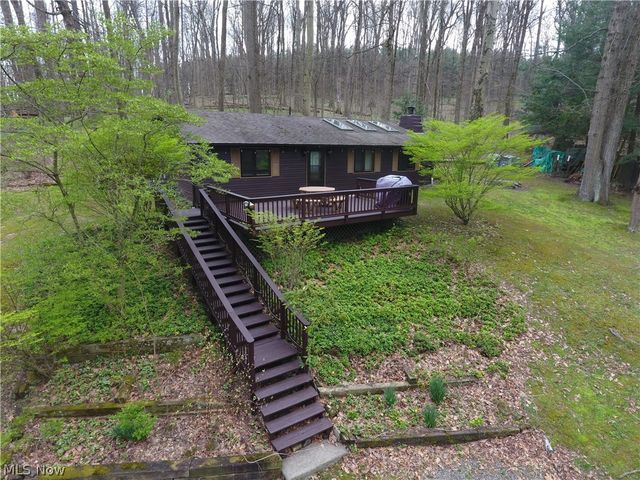 9316 Lakewood Drive NE, Mineral City, OH 44656