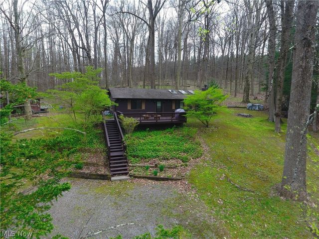 9316 Lakewood Drive NE, Mineral City, OH 44656
