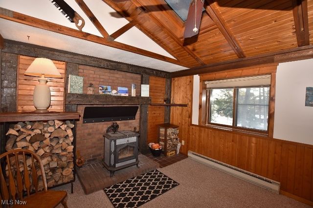 9316 Lakewood Drive NE, Mineral City, OH 44656