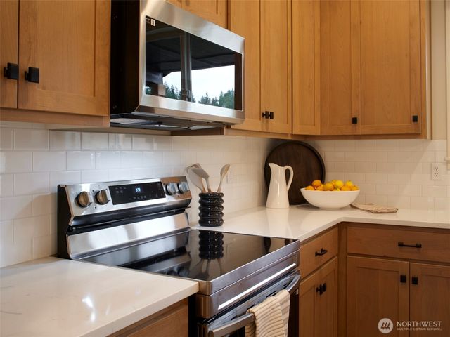 125 Brook Valley Road, Kelso, WA 98626
