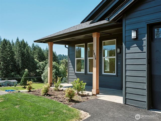 125 Brook Valley Road, Kelso, WA 98626
