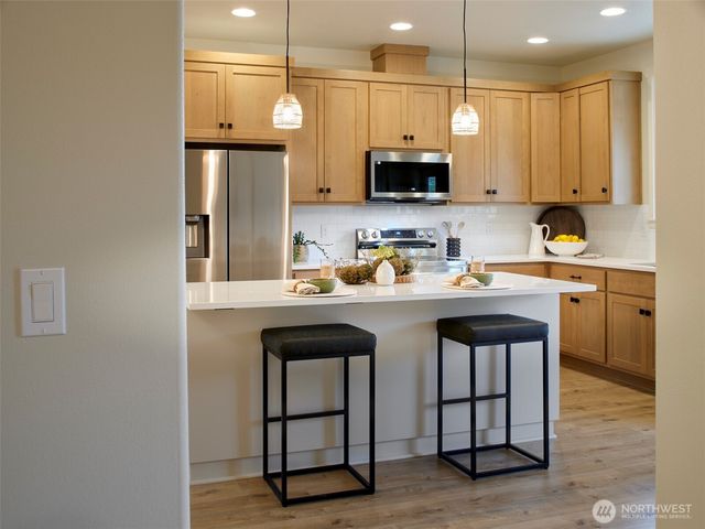 125 Brook Valley Road, Kelso, WA 98626