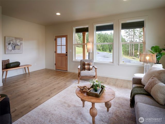 125 Brook Valley Road, Kelso, WA 98626