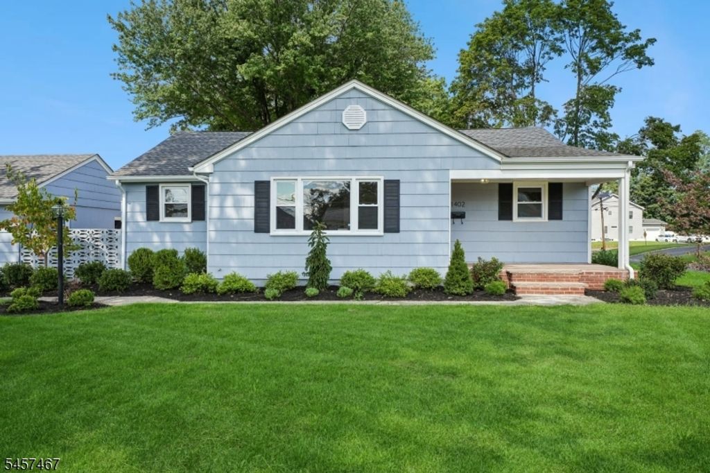 1402 Dey St, South Plainfield Boro, NJ 07080 — photo 2