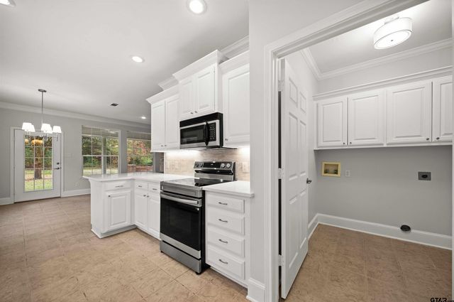 5803 Cross Creek Circle, Tyler, TX 75703