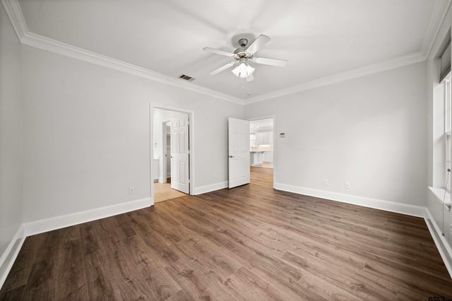 5803 Cross Creek Circle, Tyler, TX 75703