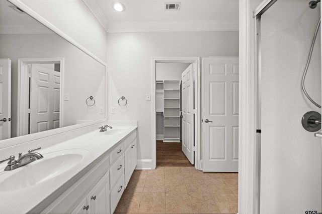 5803 Cross Creek Circle, Tyler, TX 75703