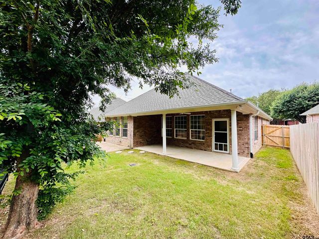 5803 Cross Creek Circle, Tyler, TX 75703