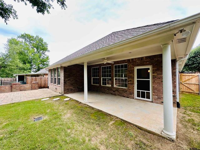 5803 Cross Creek Circle, Tyler, TX 75703