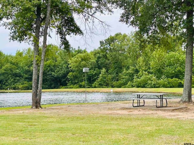 5803 Cross Creek Circle, Tyler, TX 75703