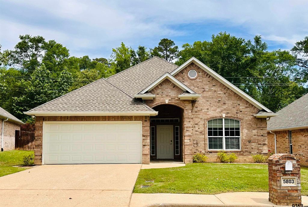 5803 Cross Creek Circle, Tyler, TX 75703