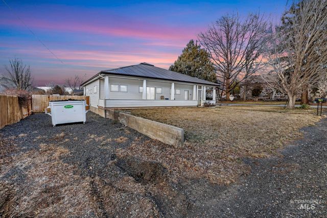 161 W Hagerman Ave, Hagerman, ID 83332