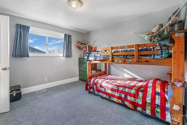 161 W Hagerman Ave, Hagerman, ID 83332