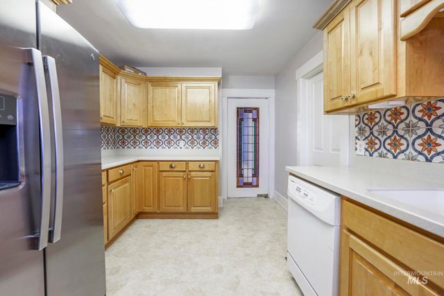 161 W Hagerman Ave, Hagerman, ID 83332