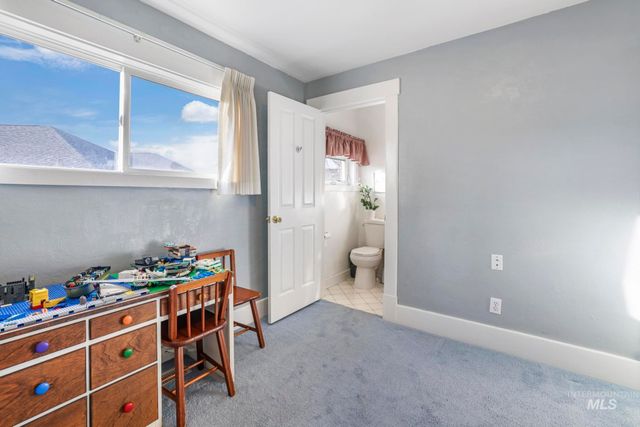 161 W Hagerman Ave, Hagerman, ID 83332