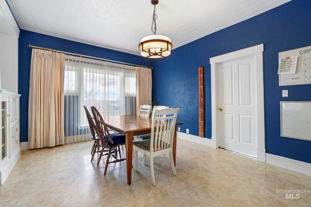 161 W Hagerman Ave, Hagerman, ID 83332