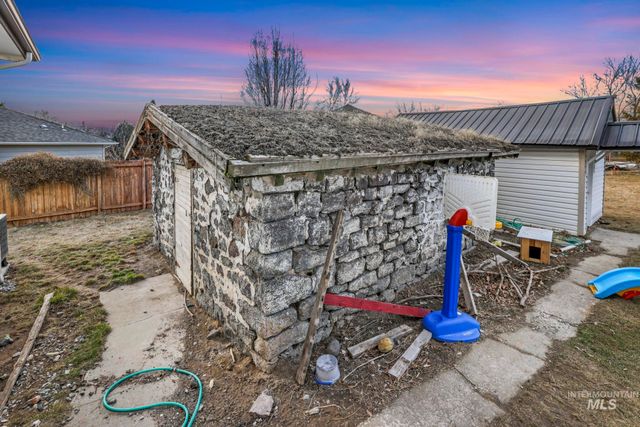 161 W Hagerman Ave, Hagerman, ID 83332
