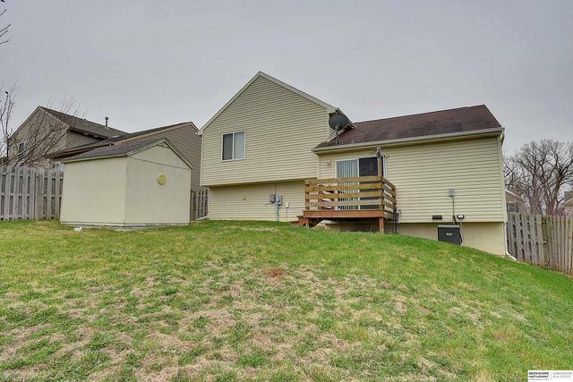 1711 N 207th Street, Elkhorn, NE 68022