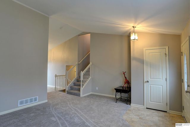 1711 N 207th Street, Elkhorn, NE 68022