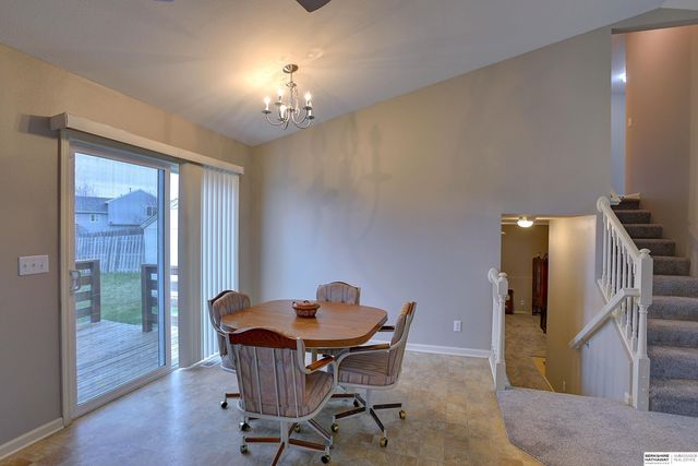 1711 N 207th Street, Elkhorn, NE 68022