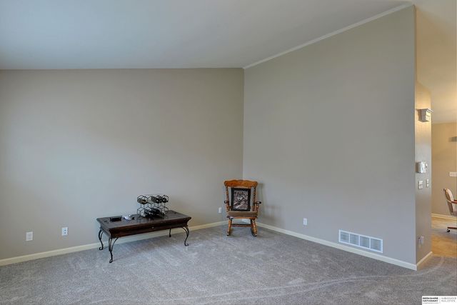 1711 N 207th Street, Elkhorn, NE 68022