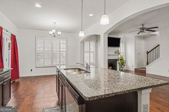 4987 Rapahoe Trail, Atlanta, GA 30349