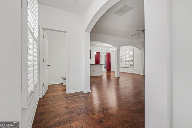 4987 Rapahoe Trail, Atlanta, GA 30349