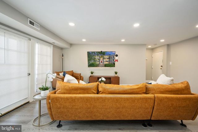 12705 GORDON BLVD #37, Woodbridge, VA 22192