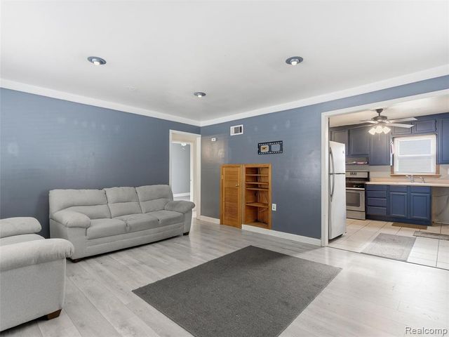 14382 Knox Avenue, Warren, MI 48089