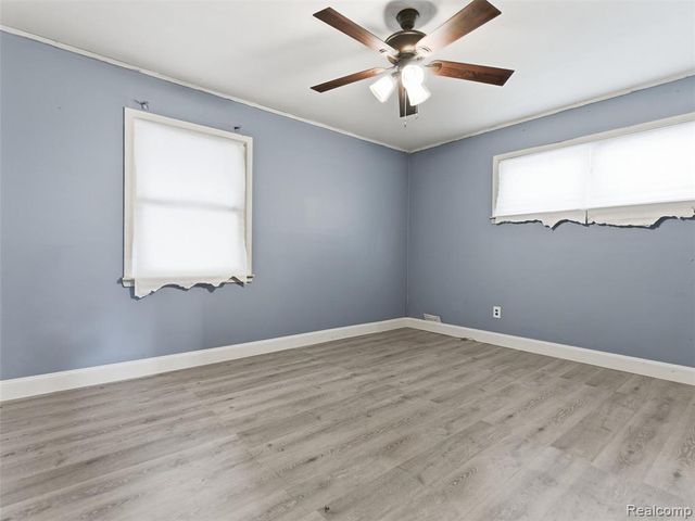 14382 Knox Avenue, Warren, MI 48089