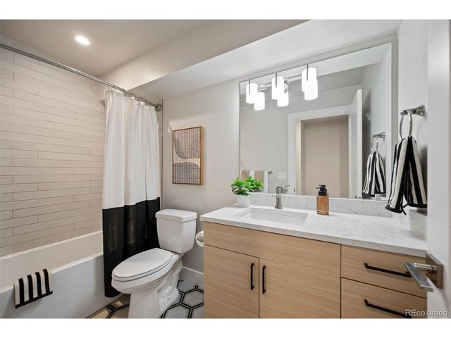 409 Harrison St 2, Denver, CO 80206