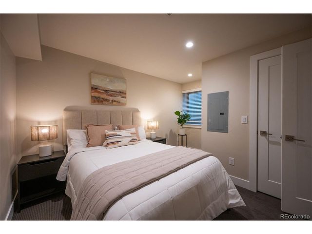 409 Harrison St 2, Denver, CO 80206