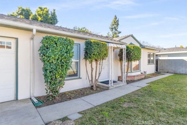 18308 E Bellbrook, Covina, CA 91722
