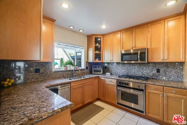 200 S Wetherly Drive, Beverly Hills, CA 90211