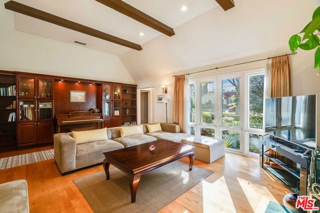200 S Wetherly Drive, Beverly Hills, CA 90211