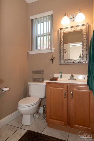 5922 Hermitage Dr, Pensacola, FL 32504