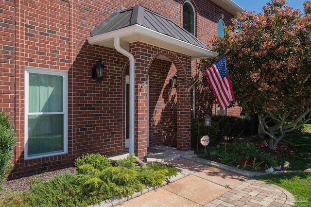 5922 Hermitage Dr, Pensacola, FL 32504