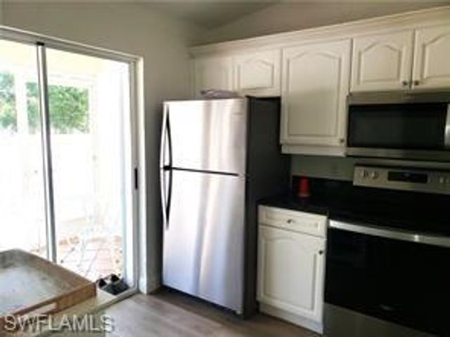 2448 Hidden Lake DR 1106, Naples, FL 34112