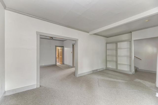 820 S 17th Avenue, Maywood, IL 60153