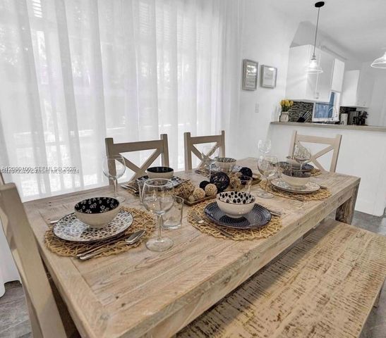 2501 NE 181st St 0, North Miami Beach, FL 33160