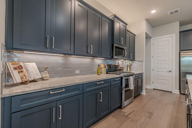 104 Singing Sumac WAY, San Marcos, TX 78666
