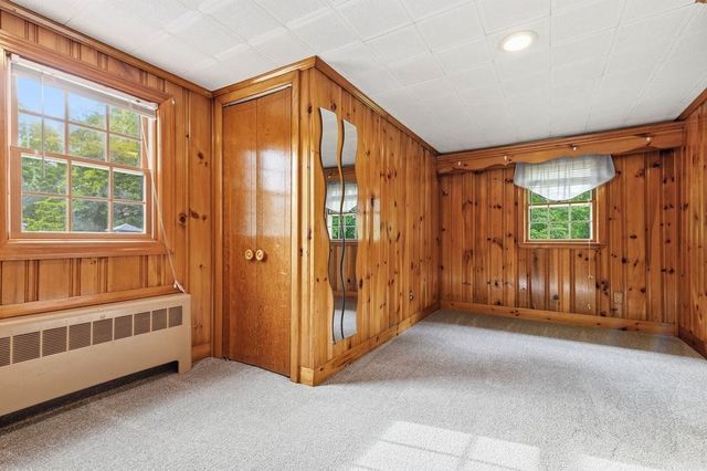 15 Eastman Ave, Foxboro, MA 02035