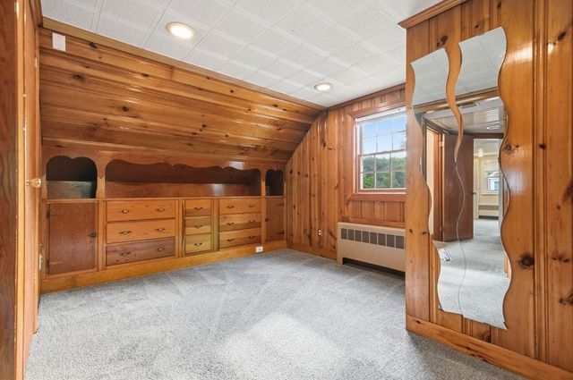 15 Eastman Ave, Foxboro, MA 02035