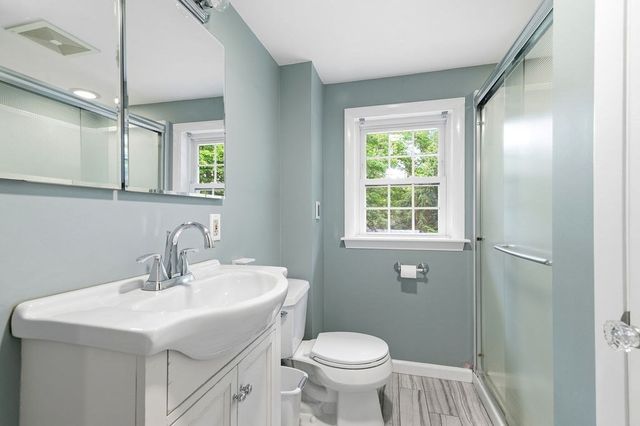15 Eastman Ave, Foxboro, MA 02035