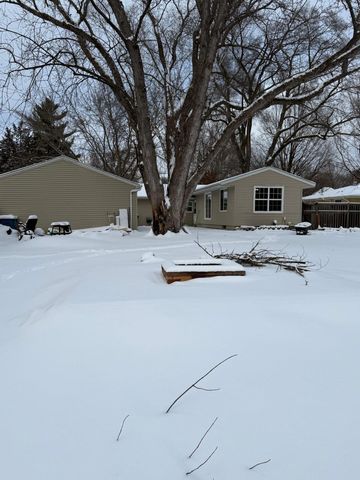 17225 11th Avenue N, Minneapolis, MN 55447