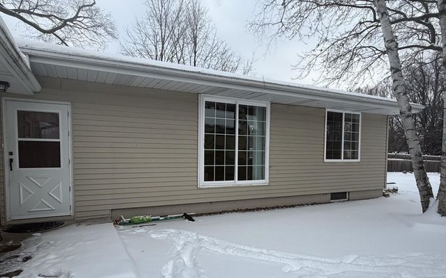 17225 11th Avenue N, Minneapolis, MN 55447